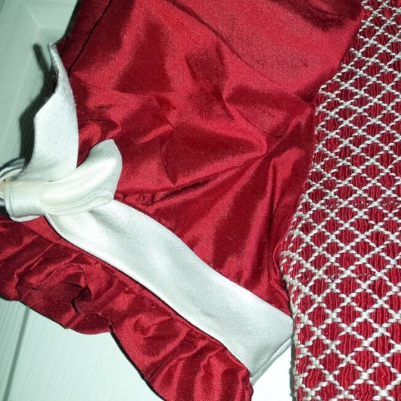 Maria Elena size 6 red Smocked silk dupioni dress